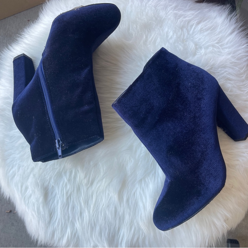 Navy Blue Velvet Short Boots Chunky Heel Perfect 7.5